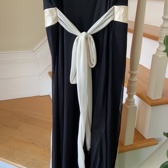 Formal black and white dress - Picture 3 of 6
